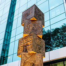 Totem Milenario - AMOF-PNP -Adolfo Mattos Vinces Administrador Judicial